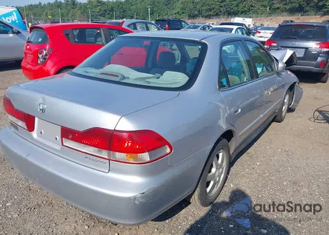 2002 Honda Accord 2.3 Lx из США, поврежденный, VIN 1HGCG66712A068225